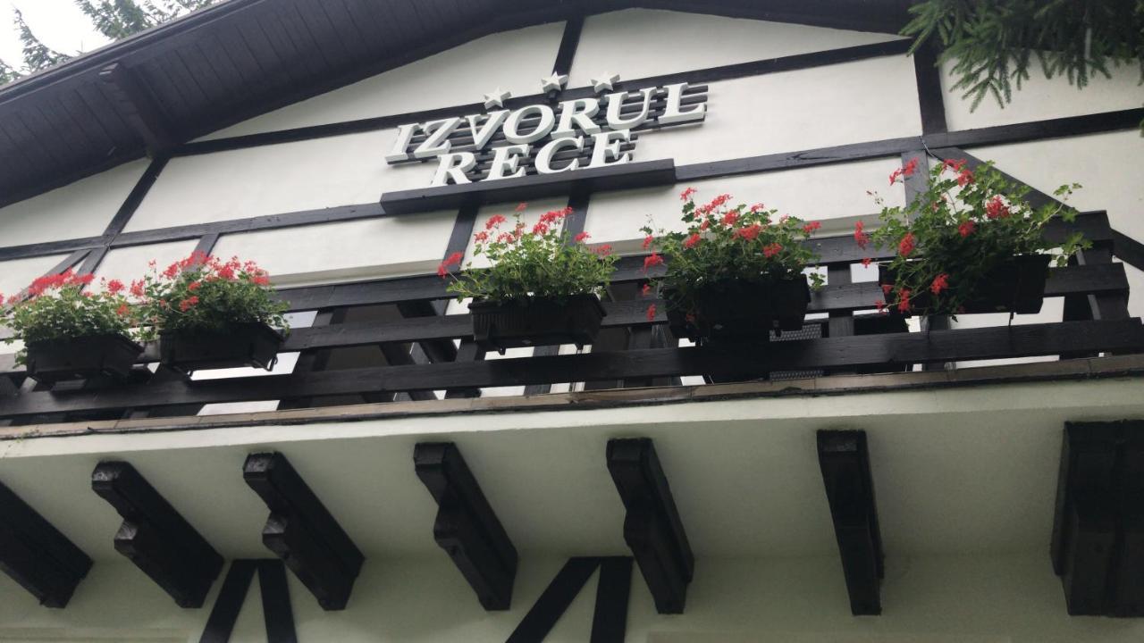 Hanul Izvorul Rece Sinaia Exterior foto