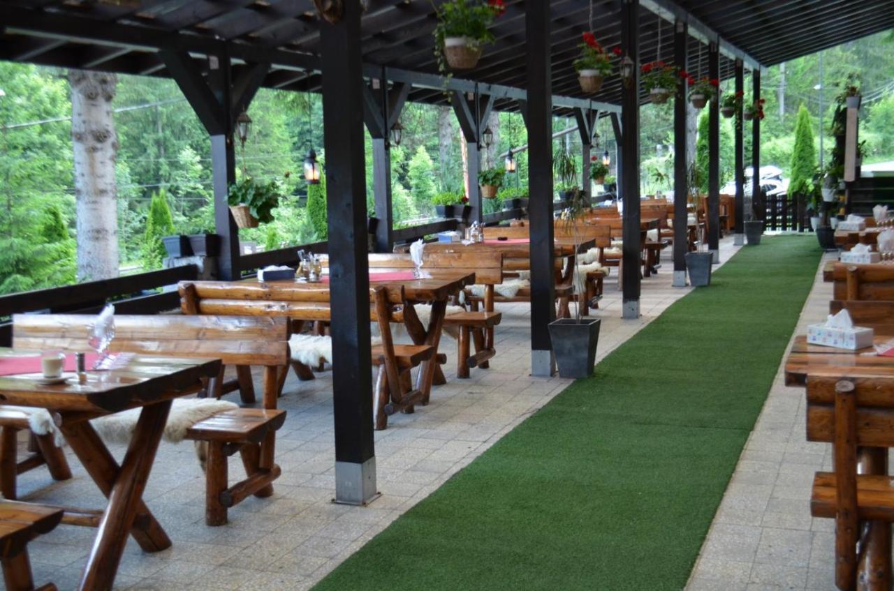 Hanul Izvorul Rece Sinaia Exterior foto