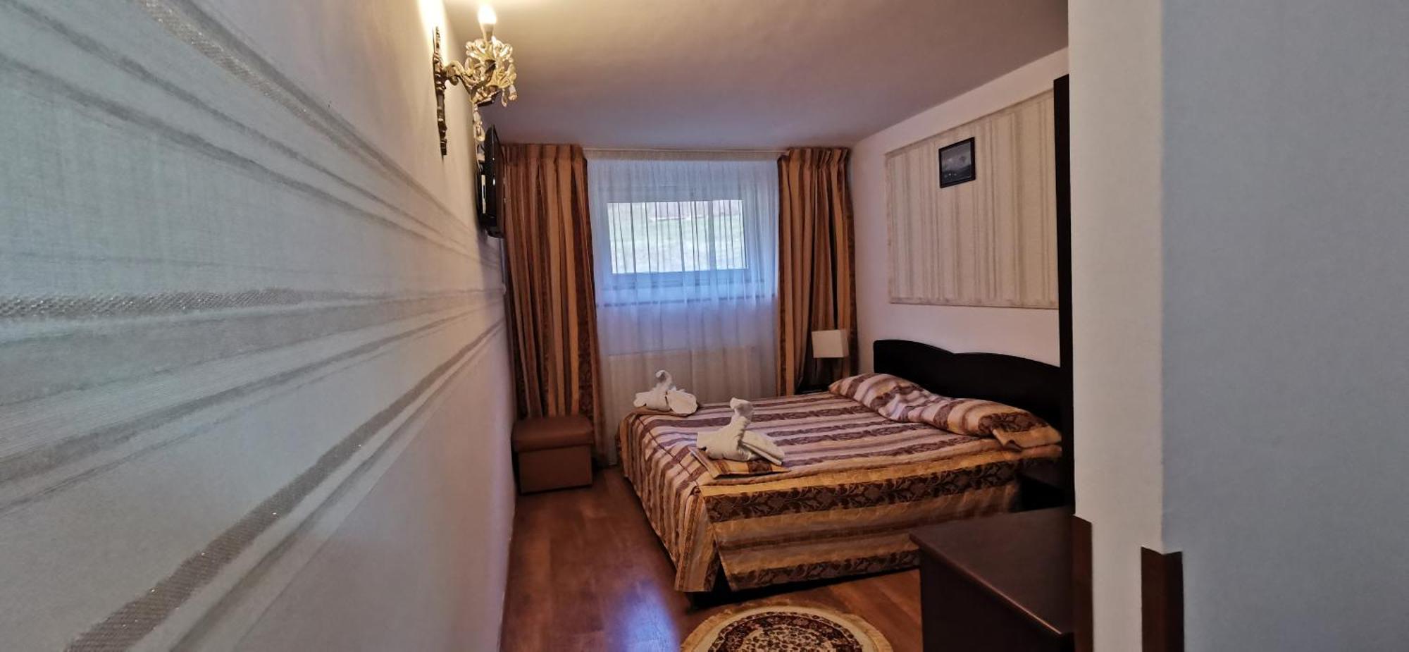 Hanul Izvorul Rece Sinaia Exterior foto